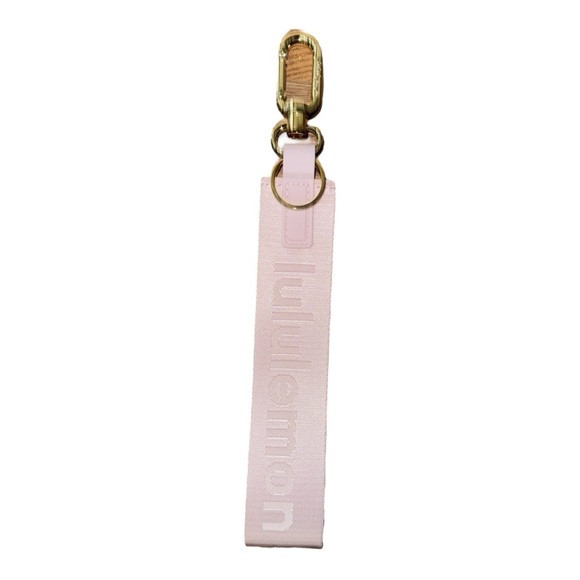 Lululemon Never Lost Keychain Blissful Pink Lght Ivory Clip-On Bag Accessory NWT - Picture 1 of 1